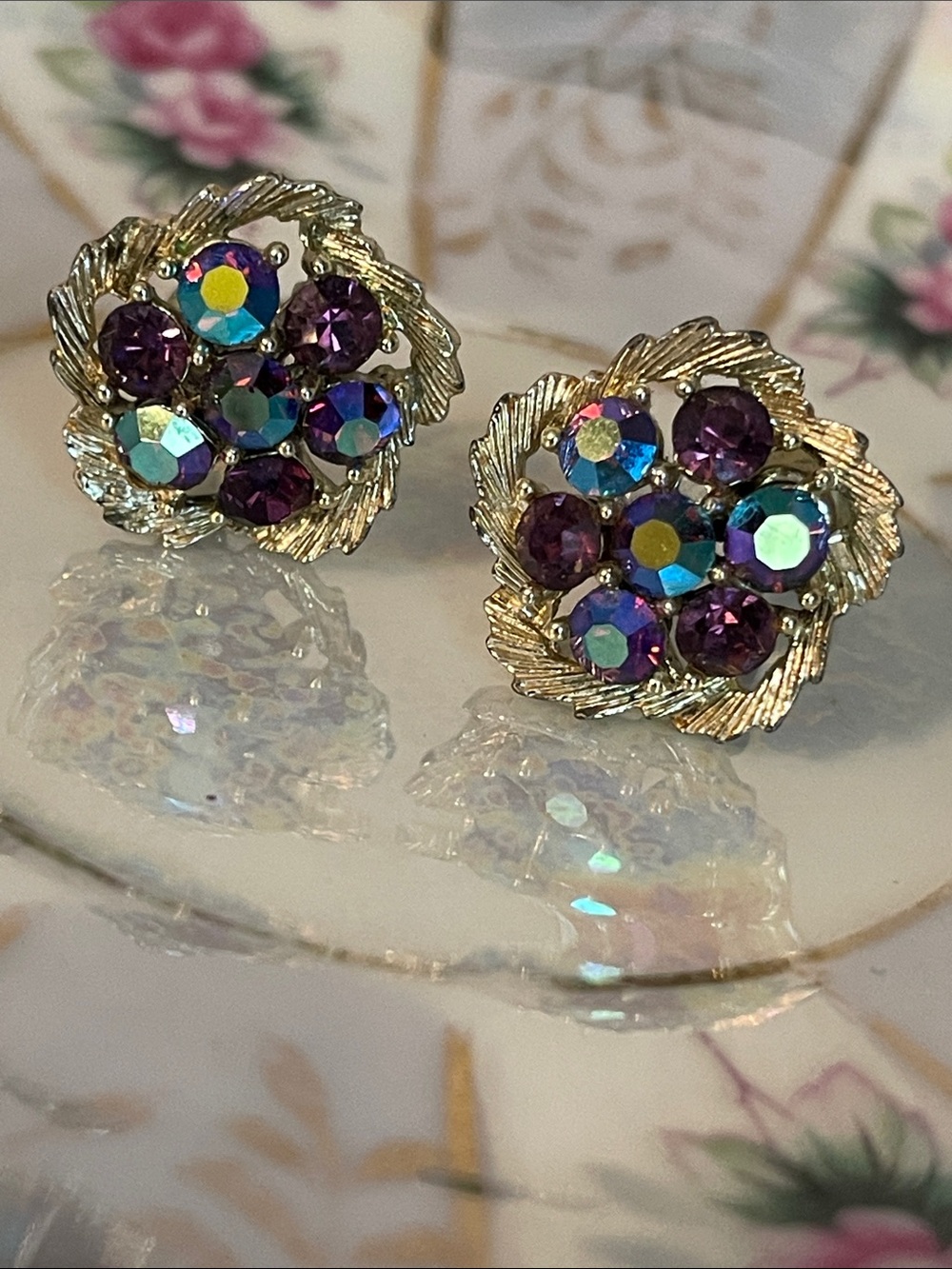 Vintage Lisner Purple & Blue Aurora Borealis Rhinestone Clip On Earrings